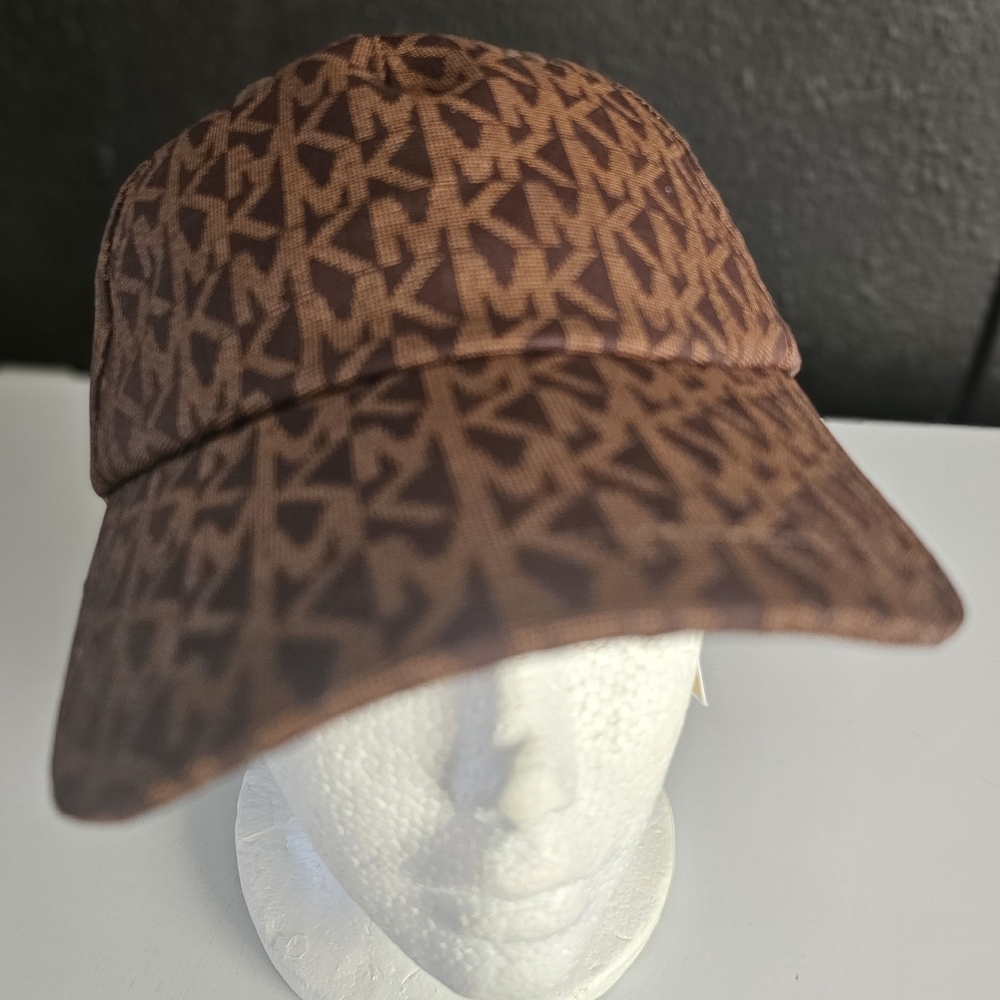 Michael Kors Monogram Cap - Picture 3 of 7